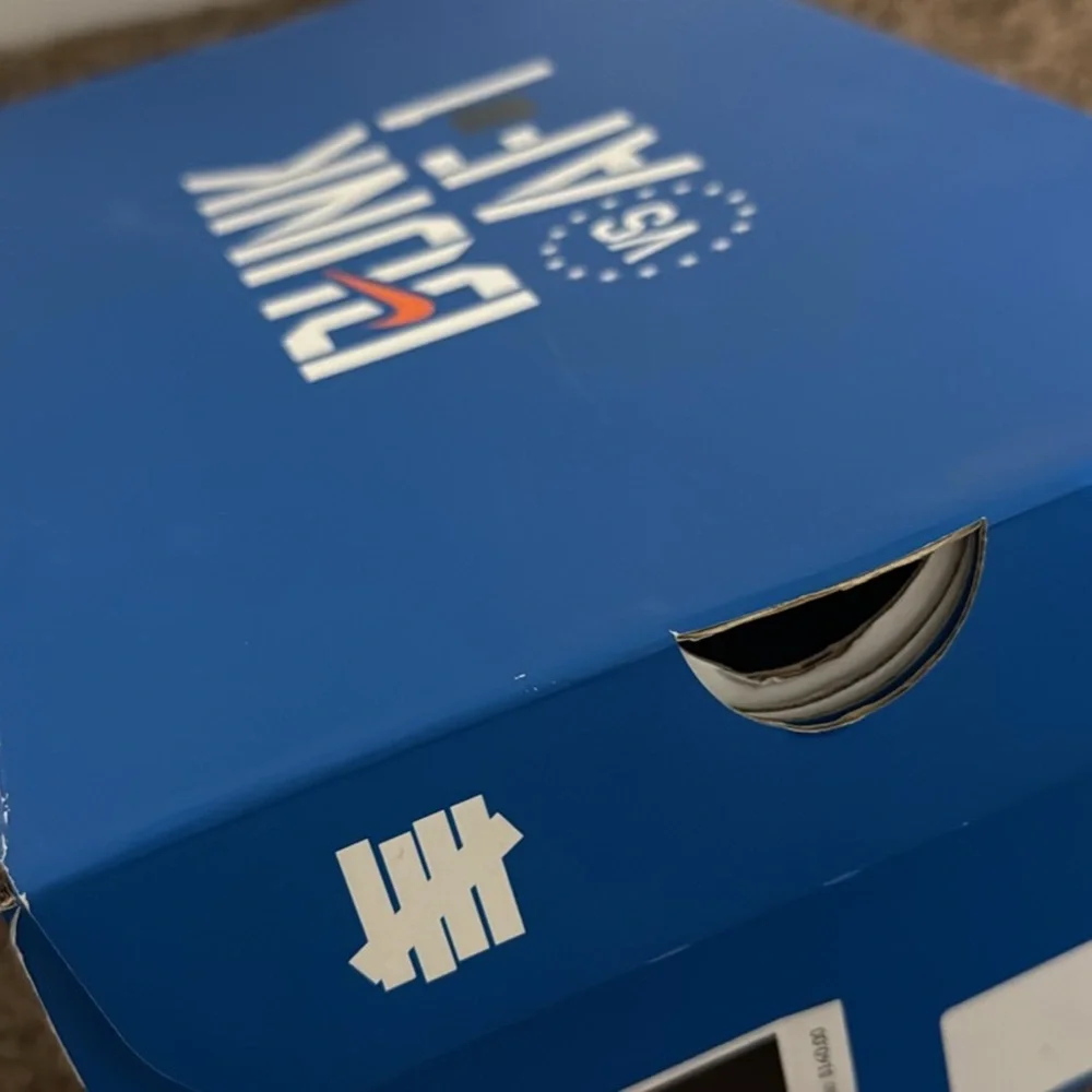 Nike Air Force 1 Low SP “Undefeated” - Picture 2 of 5